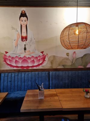 Wall at Loy Vegan in Trier