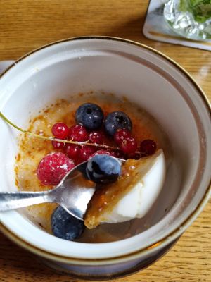 Crème Brûlée at Loy Vegan in Trier