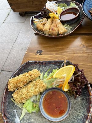 Frühlingsrollen und Crispy Tofu  at Loy Vegan in Trier