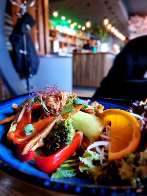 Noodles with tofu and seitan at Loy Vegan in Trier