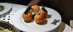 DAUPHINE APPLES WITH CAVIAR

BRETON SEAWEED CAVIAR ON DAUPHINE APPLES, CREAM, DILL at Faubourg Daimant in Paris