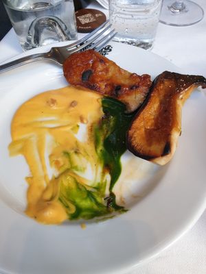  at Faubourg Daimant in Paris