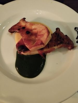 Oreille de chardon #Veganuary at Faubourg Daimant in Paris