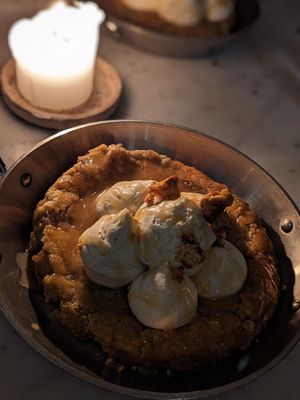  at Faubourg Daimant in Paris