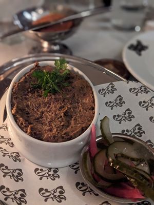  at Faubourg Daimant in Paris