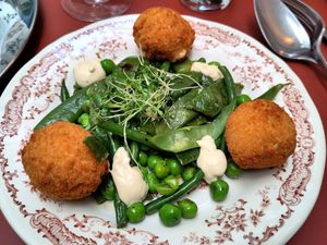 Artichoke boulettes at Faubourg Daimant in Paris