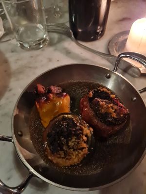 Pomodoro zucchina e peperone farciti at Faubourg Daimant in Paris