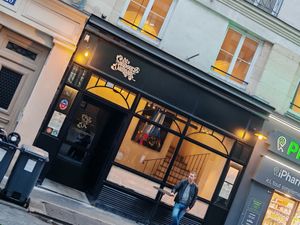 Facade at Faubourg Daimant in Paris