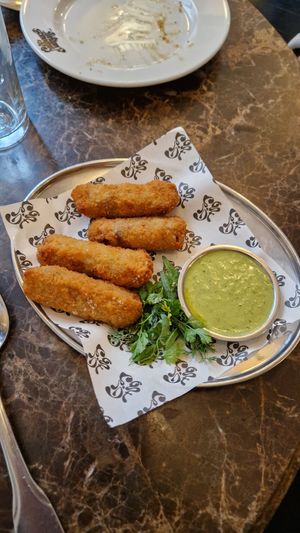 Croquettes cochonnes at Faubourg Daimant in Paris