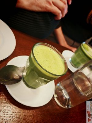 Matcha latte at Faubourg Daimant in Paris