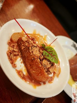 Caramelized pear, vanilla yogurt, caramel sauce, graola, sorrel sprouts at Faubourg Daimant in Paris