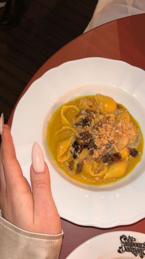  at Faubourg Daimant in Paris