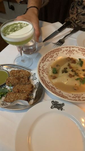   at Faubourg Daimant in Paris