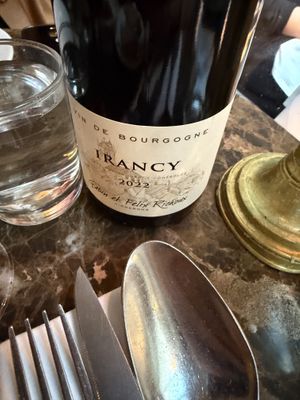   at Faubourg Daimant in Paris