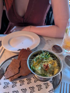  at Faubourg Daimant in Paris