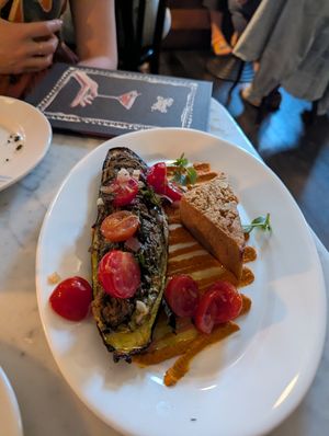  at Faubourg Daimant in Paris