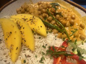 Excelente place. Vegan and glutenfree options to breakfast and lunch.  at Olivia Lisboa in Lisbon