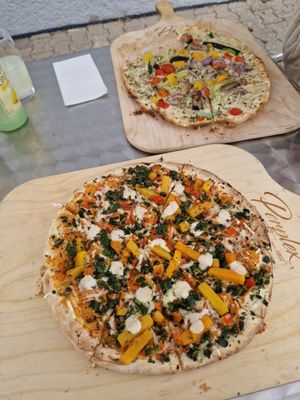 Vegan Pizza at Eberhardt Bäckerei in Schoemberg