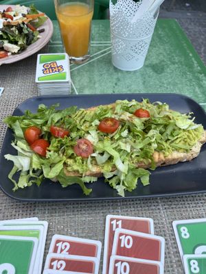 Avo Toast! Play cards for size comparison!   at Lírio's Coffee (Lírio do Gerês) in Geres
