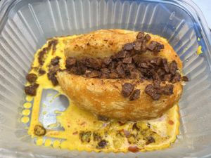 Papa rellena   at Oiga in Lima