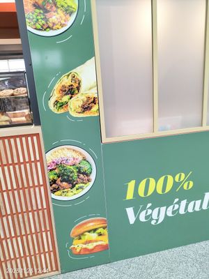  at Copper Branch - Gare de Lyon in Paris