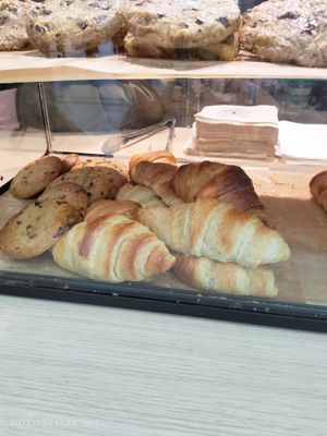 Croissants and cookie at Copper Branch - Gare de Lyon in Paris
