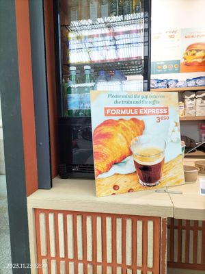  at Copper Branch - Gare de Lyon in Paris