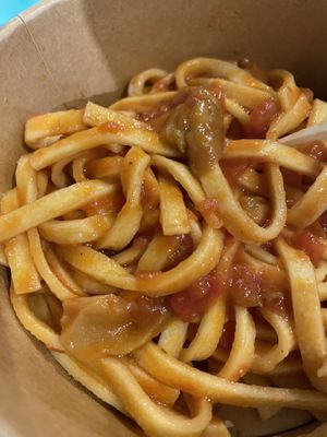 Pasta con sugo di funghi  at C'è Pasta per Te in Budoni