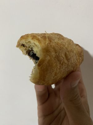 Croissant relleno de chocolate  at Veggie Kitchen in Salento