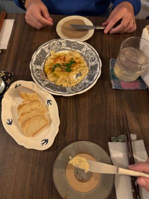 Hummus and complimentary bread  at Mer in Tokyo