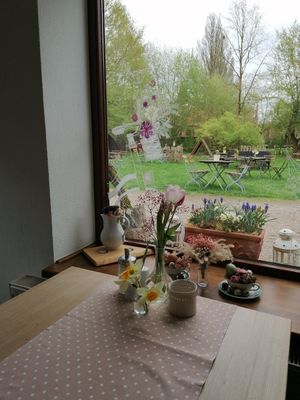 Schöne Atmosphäre at Gartencafé Wiligrad in Luebstorf