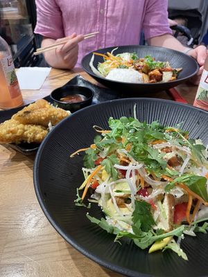 2 vegane Hauptgerichte + vegane Vorspeise   at Myu Myu in Hamburg