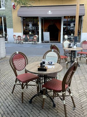 Outside  at Eetcafé de Baron in Utrecht