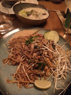 Phad Thai & Tom Kha at Thai Thai Street Food in Zagreb