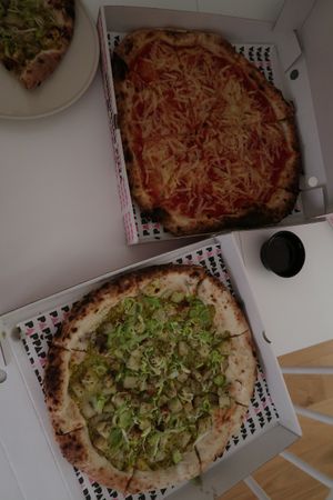 vegan pizza at Pappa Pizza in Copenhagen