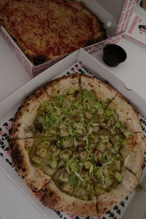 vegan pizza at Pappa Pizza in Copenhagen