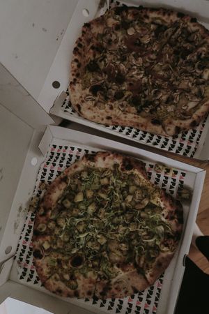 vegan pizza at Pappa Pizza in Copenhagen