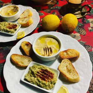 starter (hummus, guacamole, and toast) at Le Chateau de Cambiaire in Saint-etienne-vallee-francaise