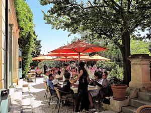 outside terrace at Auberge du Cèdre in Lauret