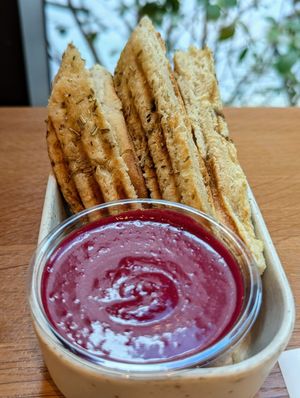 Focaccia with beetroot hummus at beets&roots - Potsdamer Platz in Berlin