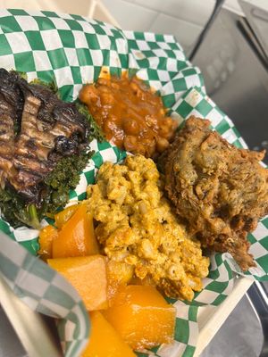 Food Was Absolutely Delicious ! 

I was happy to know that the ingredients are inspired by Dr. Sebi. 

 at True Health Love in Van Nuys