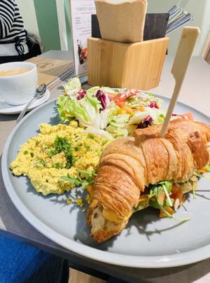Croissant Frühstück   at Katzentempel - Freiburg in Freiburg
