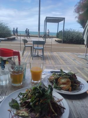 Jus bio at Tartines & Co in Les Sables-dolonne