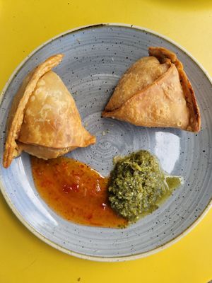 Samosas with chutney #Veganuary at Cafe Kopi in Kailua