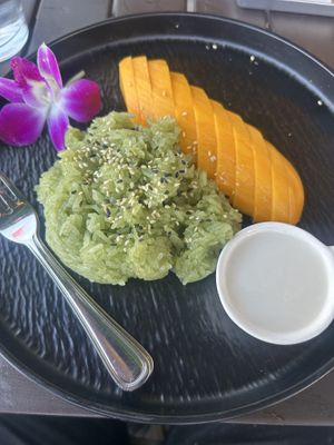 Mango sticky ricee  at Dee Dee Vegan Thai in Portland