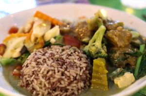 Cirry fried tofu and vegetables on rice at May Kaidee's Vegetarian Restaurant - Samsen in Bangkok