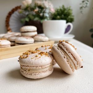 Hazelnut praliné at Les Macarons de Lorena in Brussels