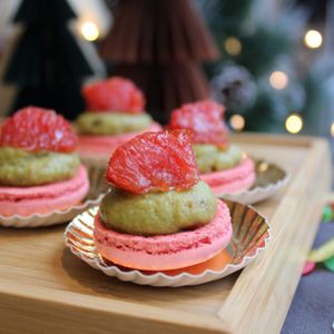 Savoury macaron - spiced guacamole, honey roasted grapefruit at Les Macarons de Lorena in Brussels