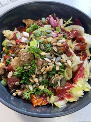 Vegan bowl with seitan   at Café zur Krummbeere in Landau