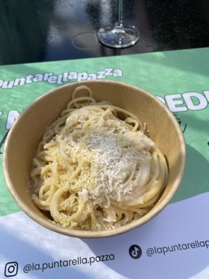 Cacio e pepe  at La Puntarella Pazza in Rome